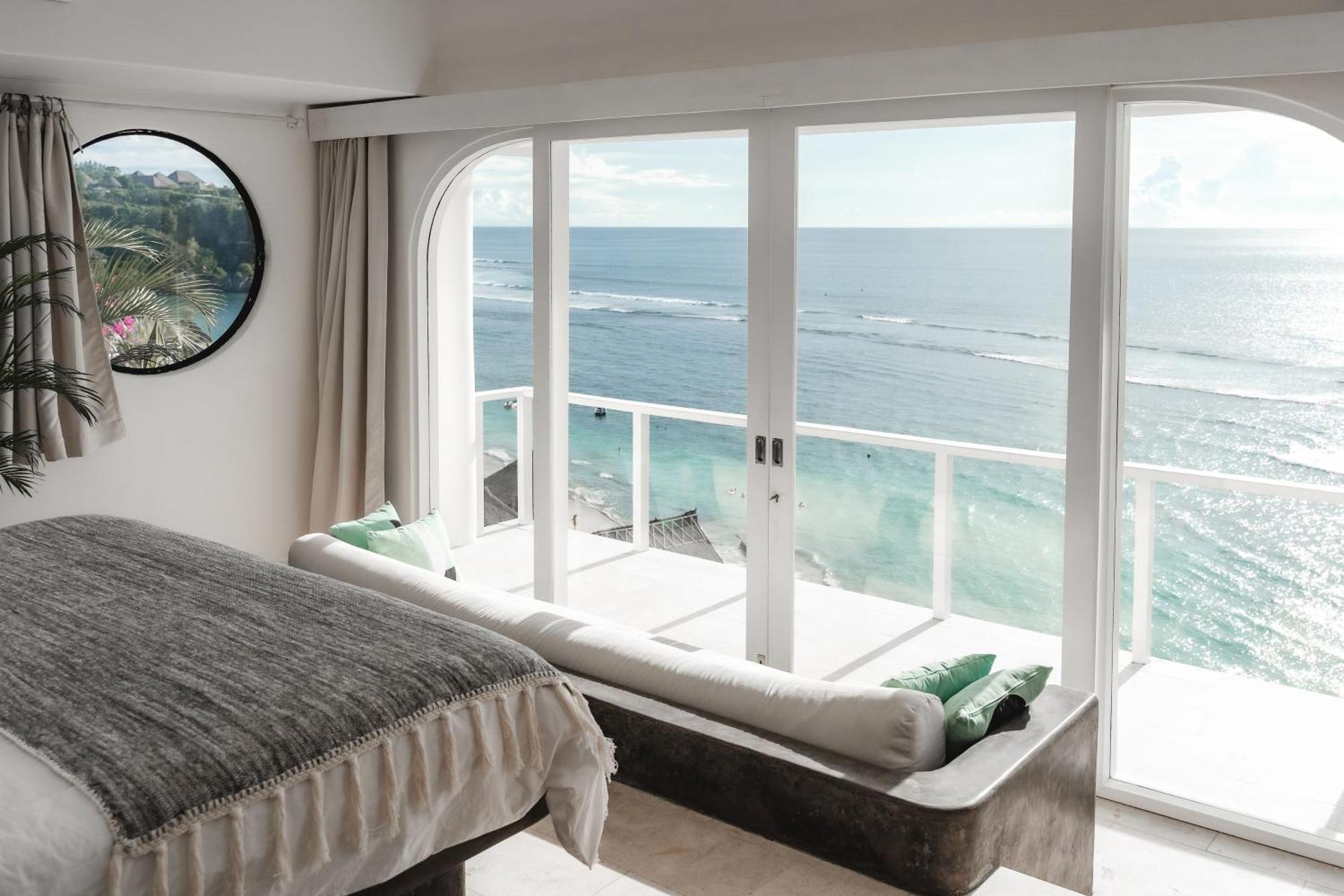 ホテル Blue Ocean Bingin ウルワツ 部屋 写真